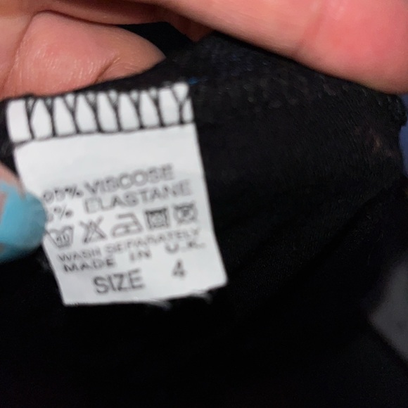 PrettyLittleThing Colorful Stretchy Black and Floral Bodycon Skirt - Picture 5 of 5